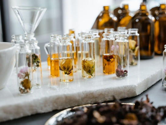 How to Choose the Perfume for You: Using Perfume Samples