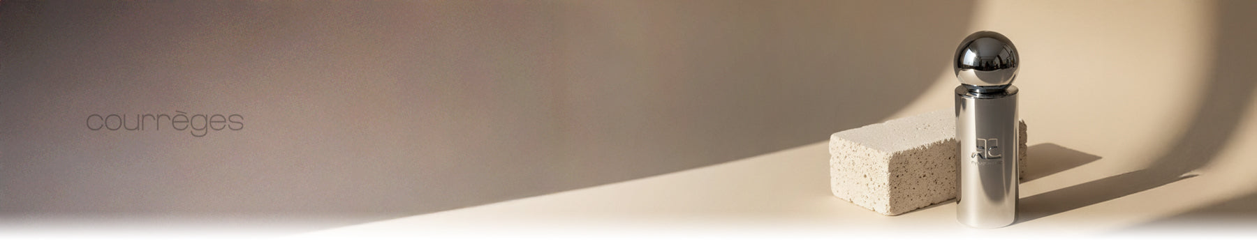 Banner de la colección Courrèges